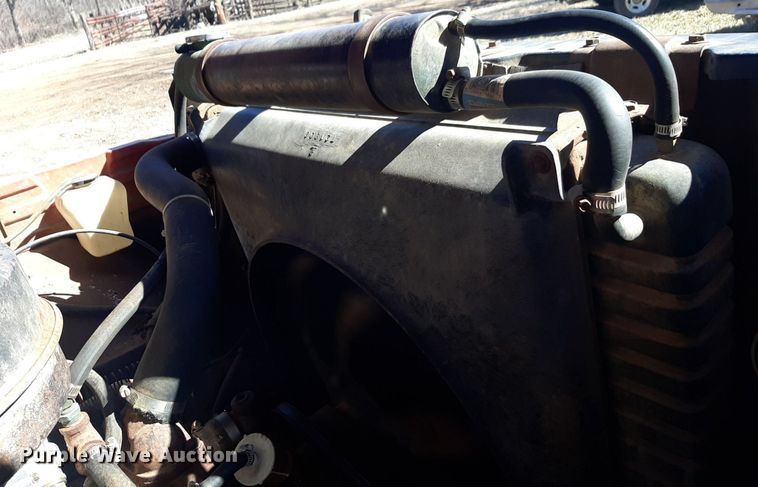 image for item DV9824 1976 Chevrolet C65 grain truck