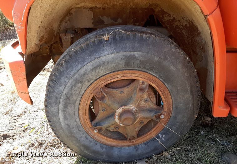 image for item DV9824 1976 Chevrolet C65 grain truck