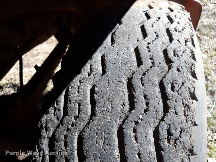 image for item DV9824 1976 Chevrolet C65 grain truck