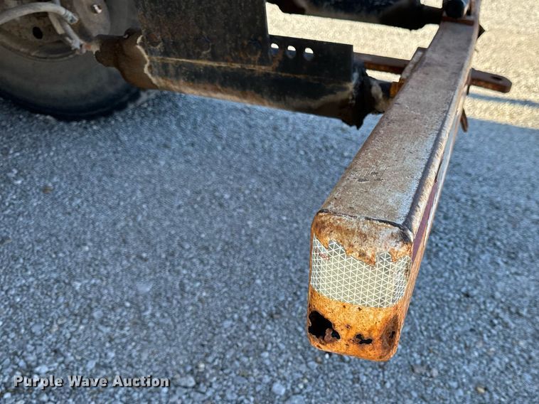 image for item EH6509 1986 International S2500 feed delivery truck