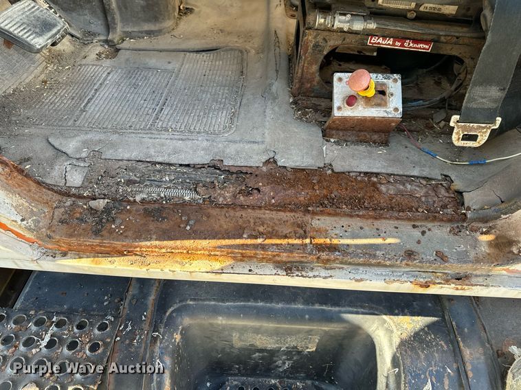 image for item EH6509 1986 International S2500 feed delivery truck