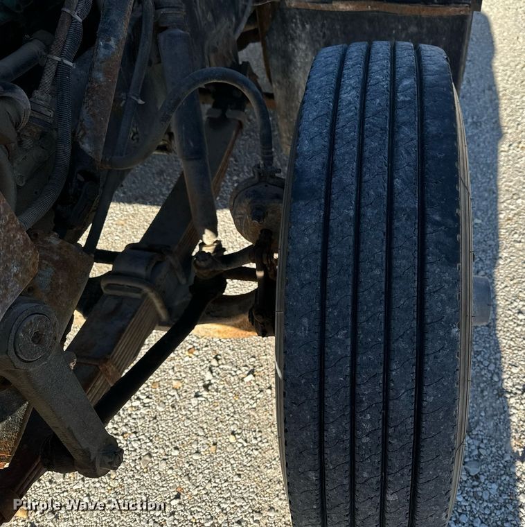 image for item EH6509 1986 International S2500 feed delivery truck