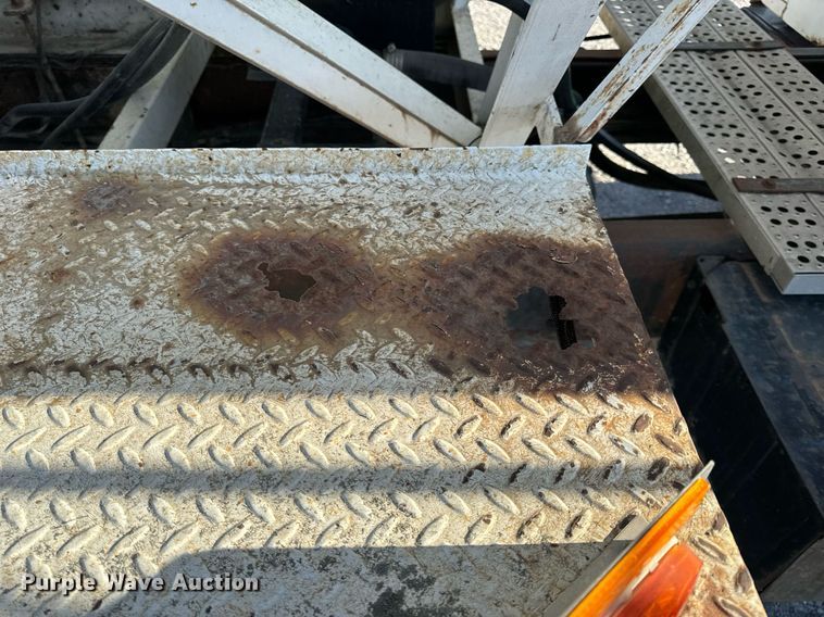 image for item EH6510 1986 International 1954 feed delivery truck