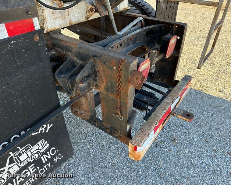 image for item EH6510 1986 International 1954 feed delivery truck