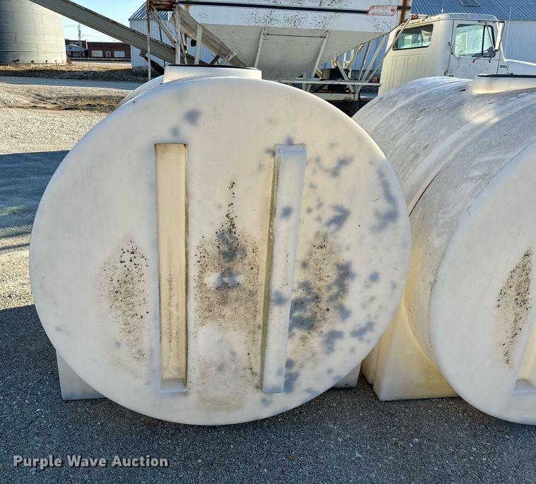 image for item EH6511 (3) poly tanks