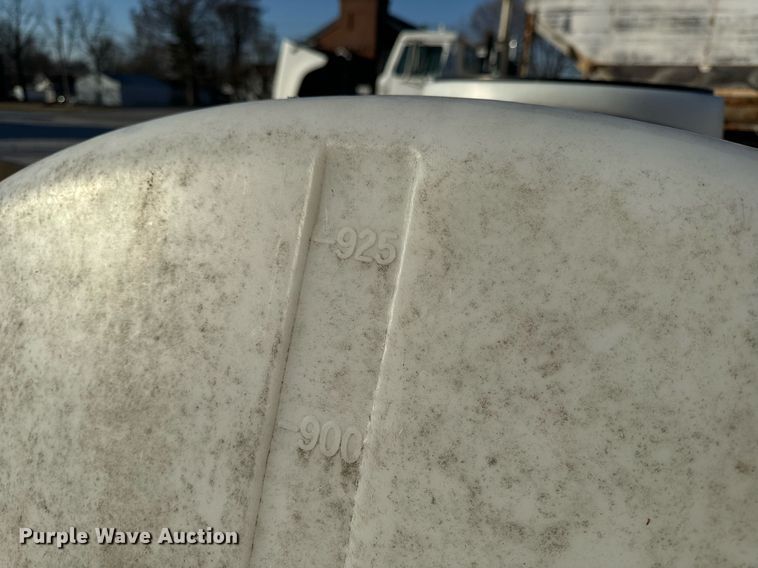 image for item EH6511 (3) poly tanks