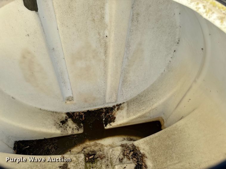 image for item EH6511 (3) poly tanks