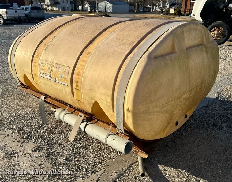 image for item EH6511 (3) poly tanks