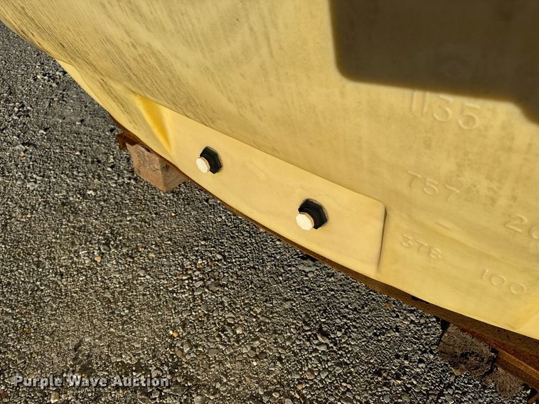 image for item EH6511 (3) poly tanks