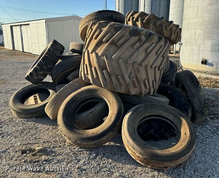 image for item EH6513 Tires