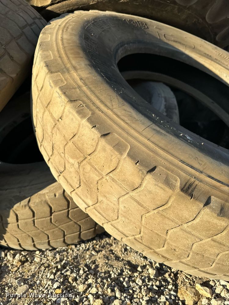 image for item EH6513 Tires