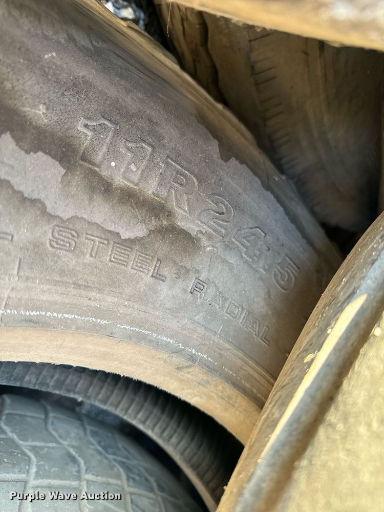 image for item EH6513 Tires