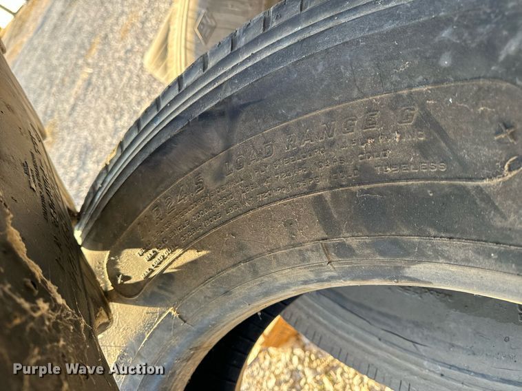image for item EH6513 Tires