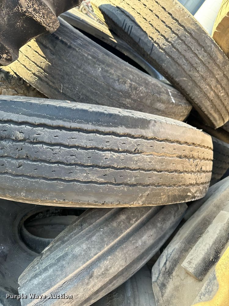 image for item EH6513 Tires