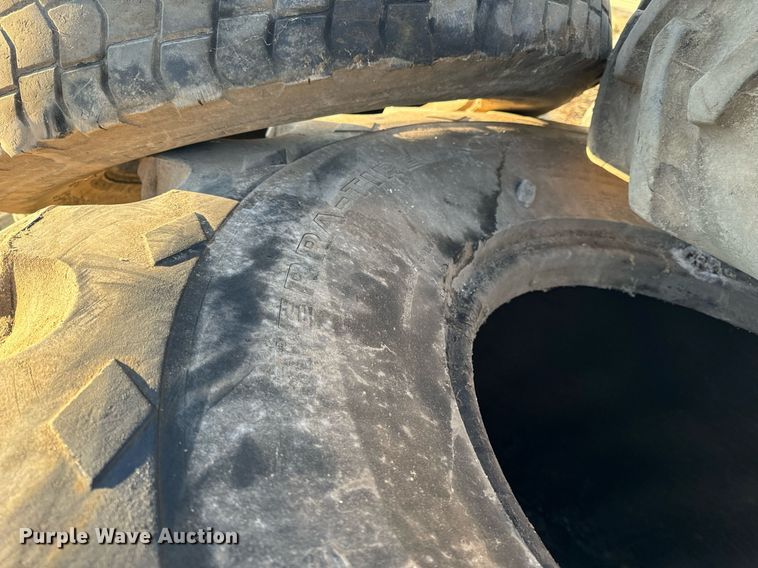 image for item EH6513 Tires