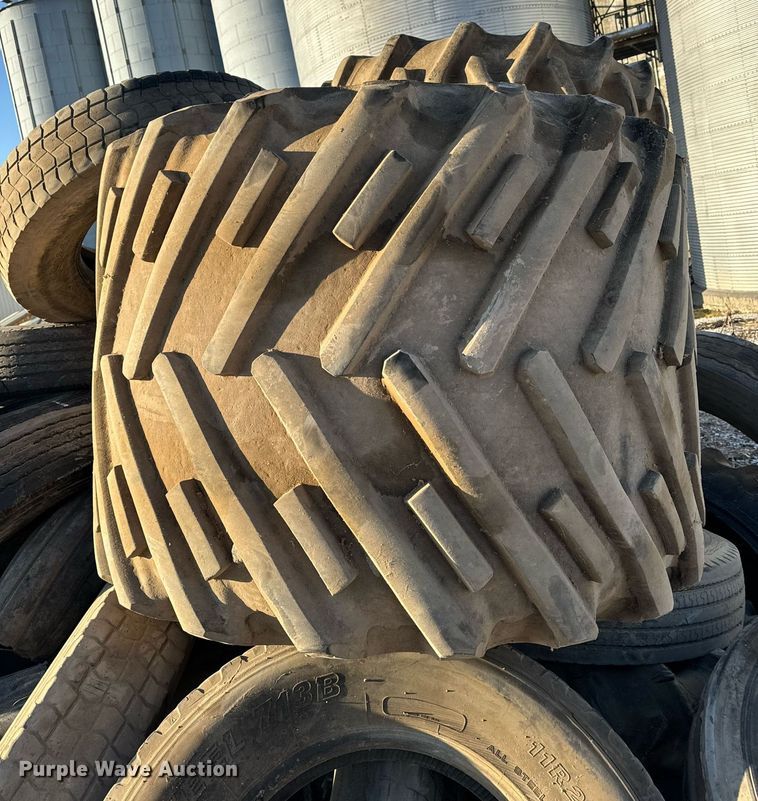 image for item EH6513 Tires