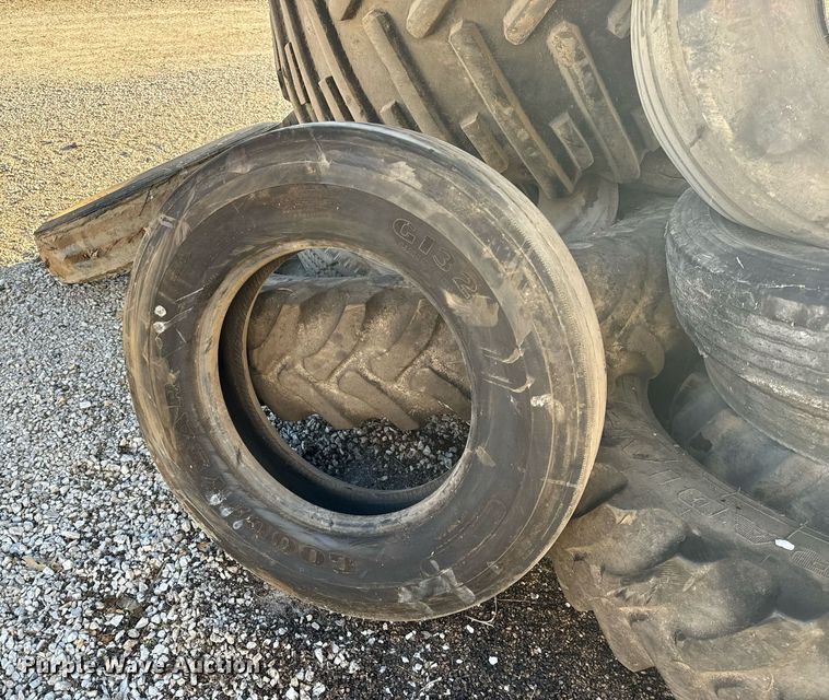 image for item EH6513 Tires