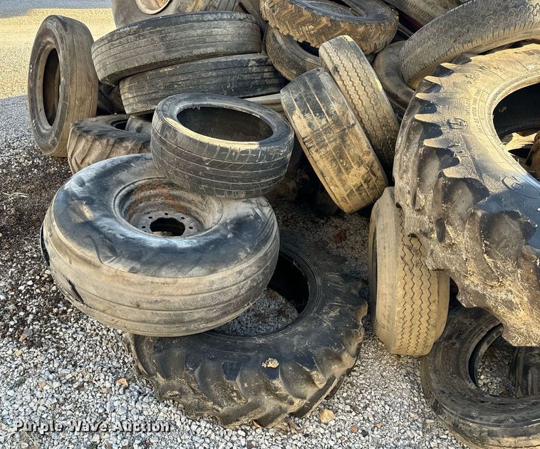 image for item EH6513 Tires