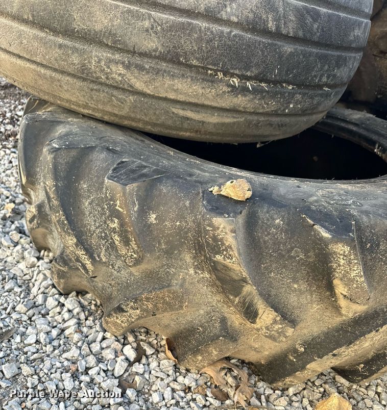 image for item EH6513 Tires