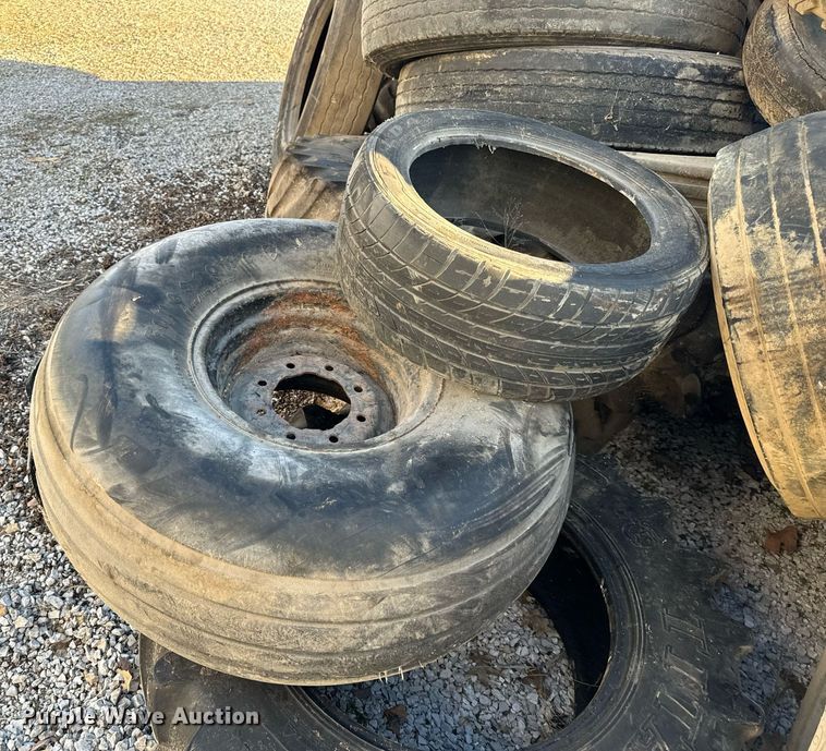 image for item EH6513 Tires