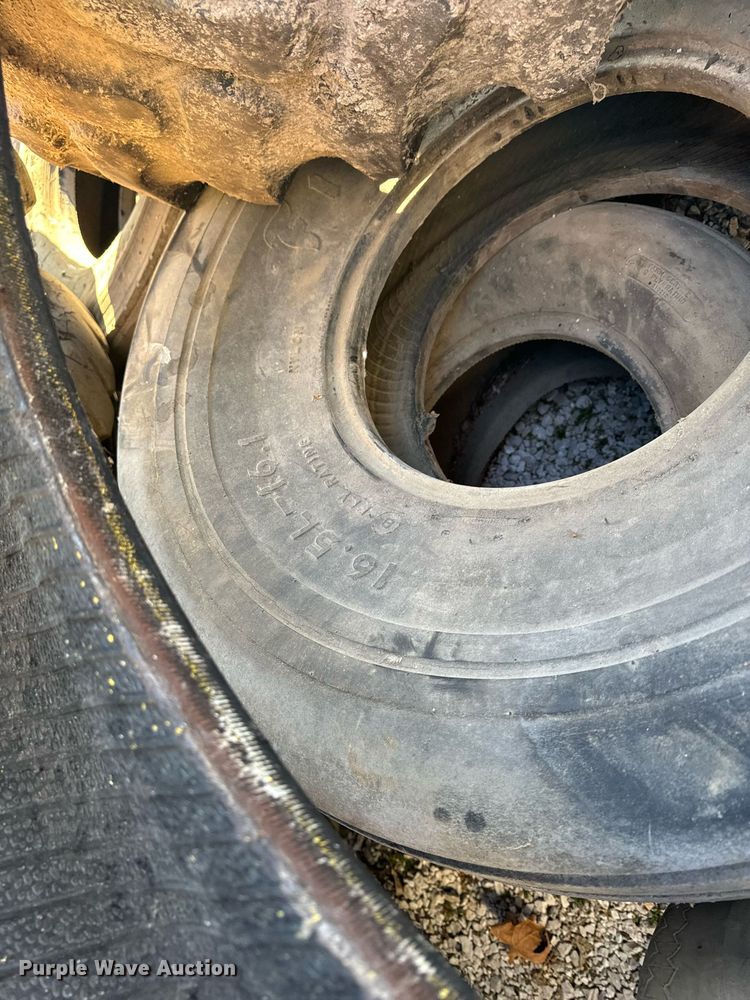 image for item EH6513 Tires