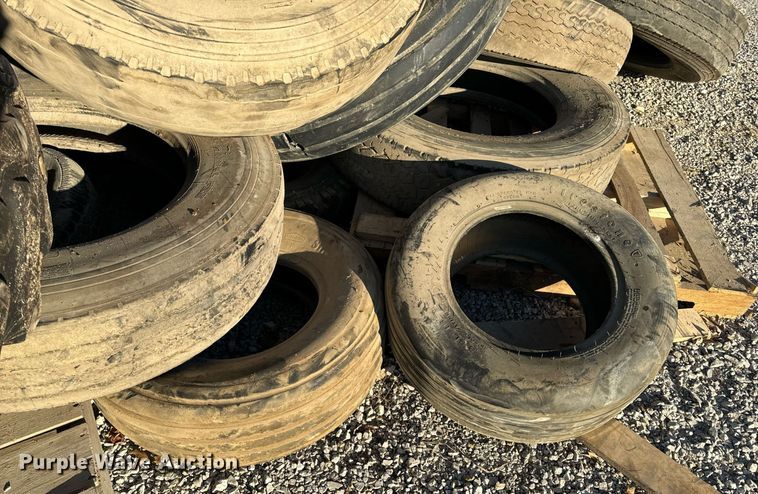 image for item EH6513 Tires