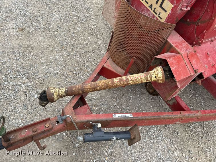 image for item EH6568 Gehl 95XD feed mixer