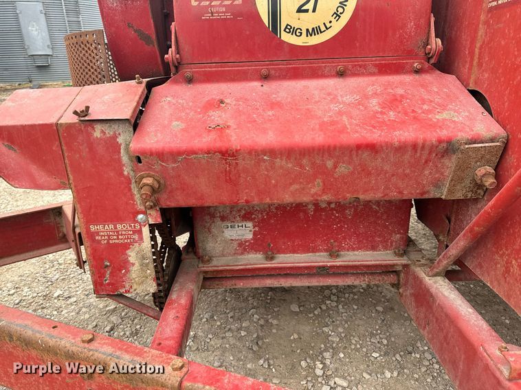 image for item EH6568 Gehl 95XD feed mixer