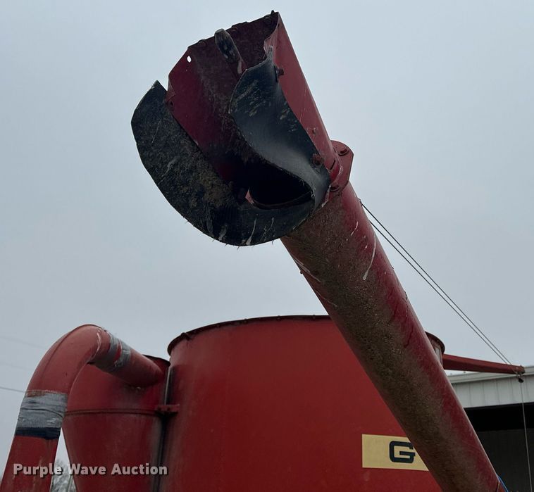 image for item EH6568 Gehl 95XD feed mixer