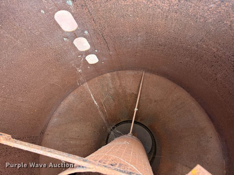 image for item EH6568 Gehl 95XD feed mixer