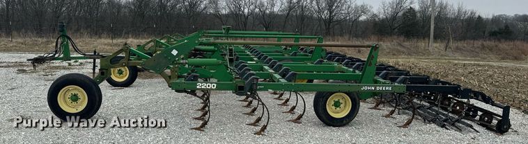 image for item EH6569 John Deere 2200 field cultivator