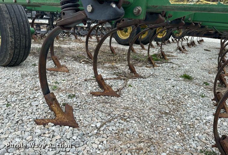 image for item EH6569 John Deere 2200 field cultivator
