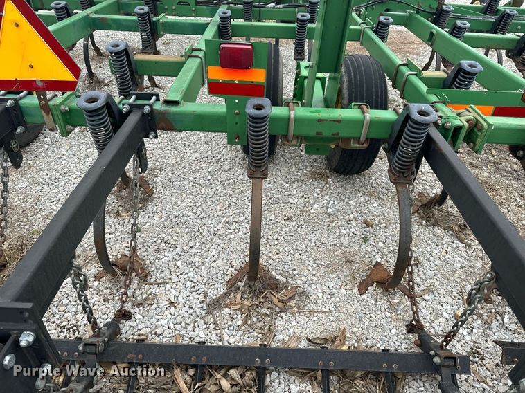 image for item EH6569 John Deere 2200 field cultivator