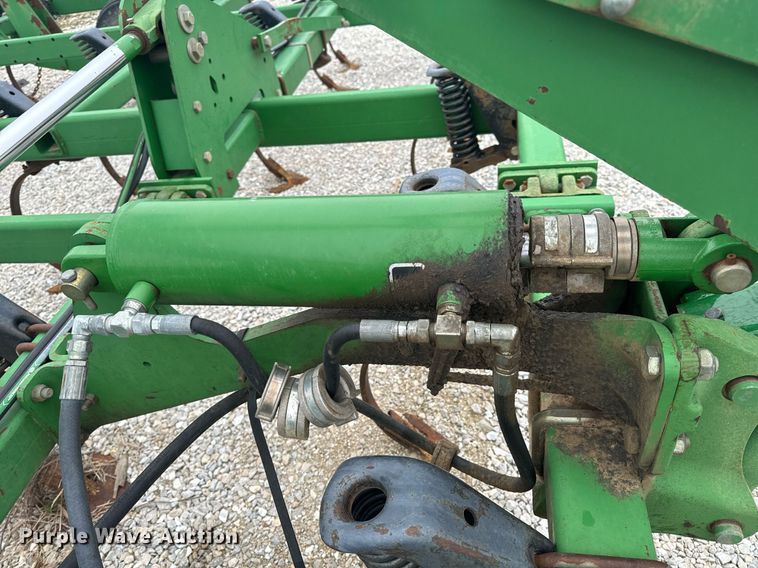 image for item EH6569 John Deere 2200 field cultivator