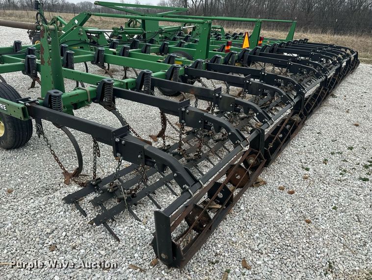 image for item EH6569 John Deere 2200 field cultivator