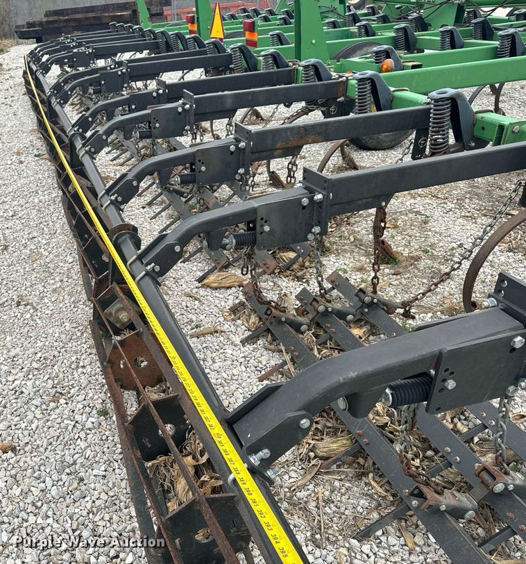 image for item EH6569 John Deere 2200 field cultivator