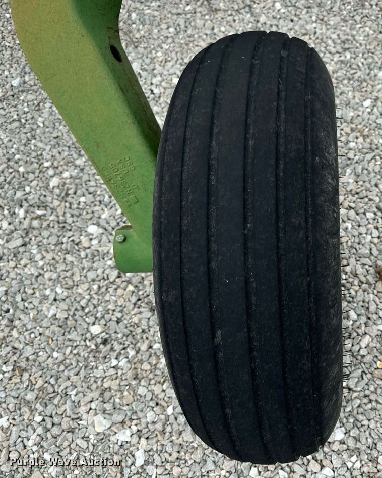 image for item EH6569 John Deere 2200 field cultivator