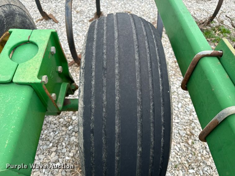 image for item EH6569 John Deere 2200 field cultivator