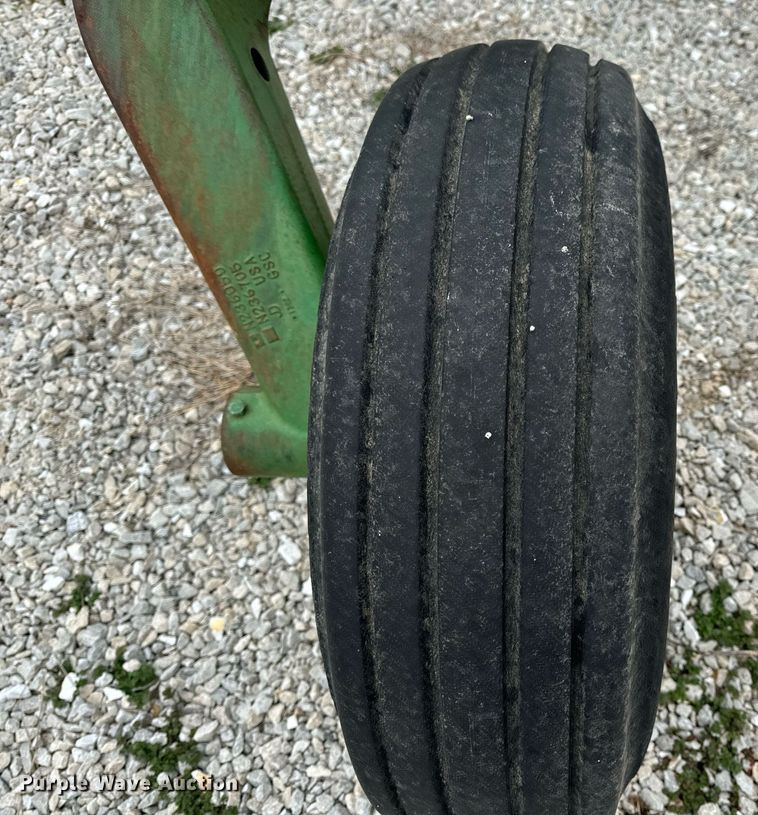 image for item EH6569 John Deere 2200 field cultivator