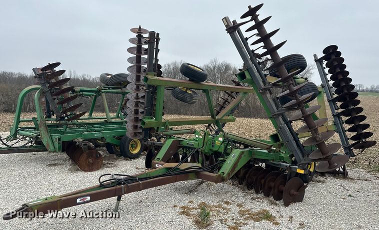 image for item EH6570 John Deere 630 tandem disk