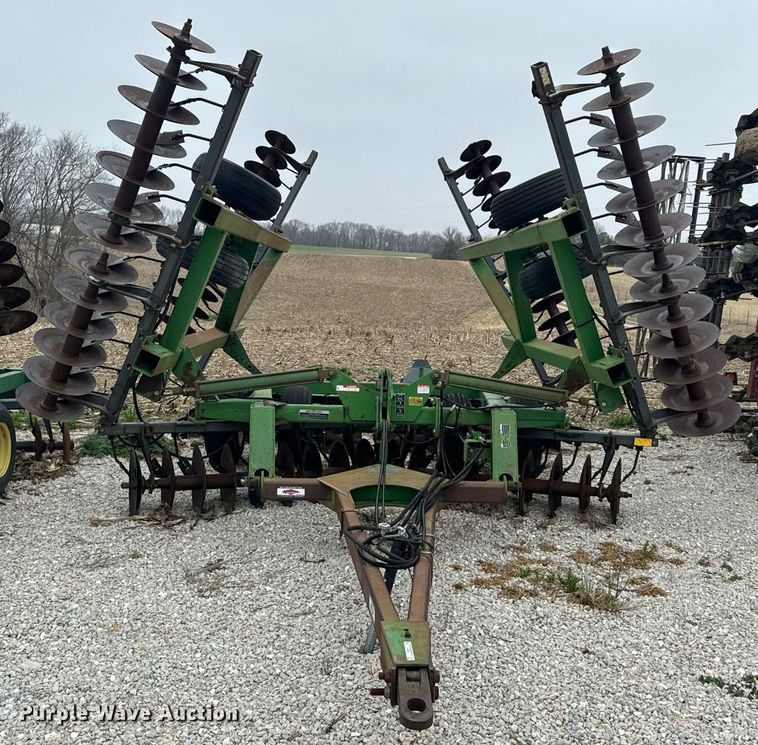 image for item EH6570 John Deere 630 tandem disk