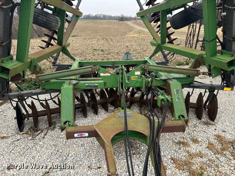 image for item EH6570 John Deere 630 tandem disk