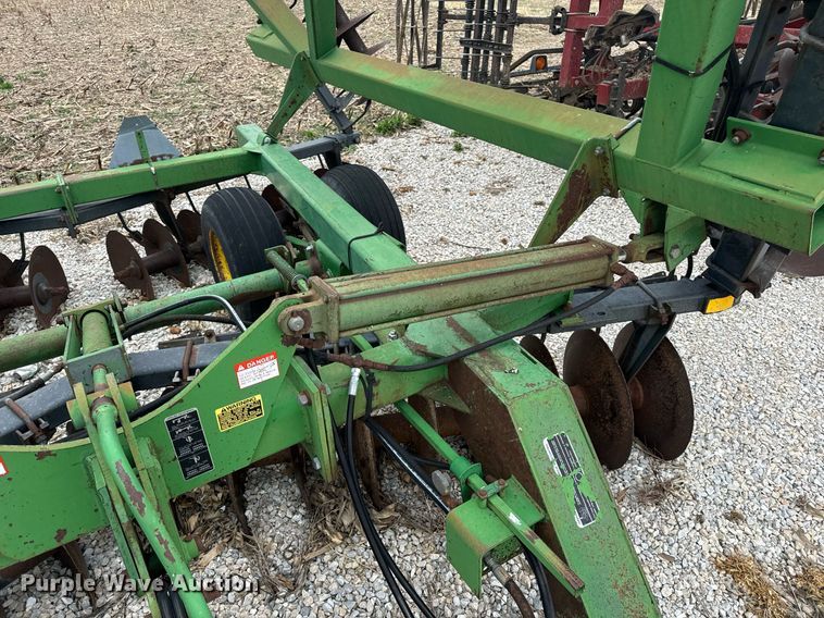 image for item EH6570 John Deere 630 tandem disk