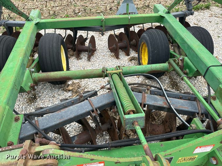 image for item EH6570 John Deere 630 tandem disk
