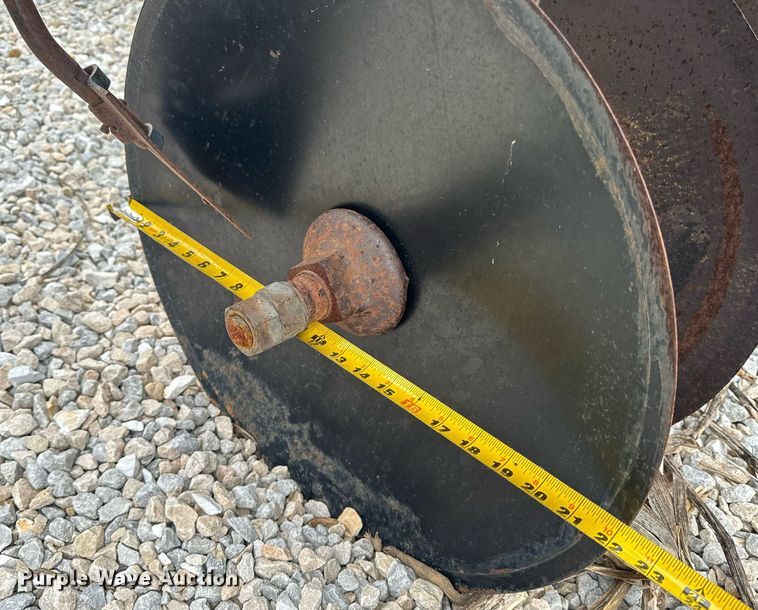 image for item EH6570 John Deere 630 tandem disk