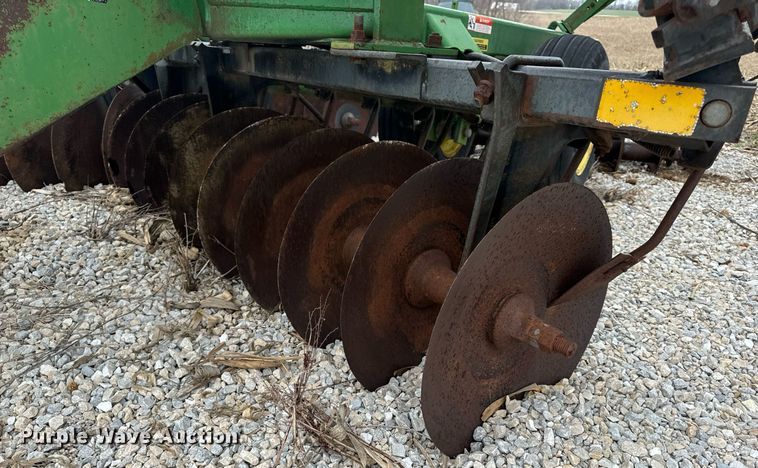 image for item EH6570 John Deere 630 tandem disk