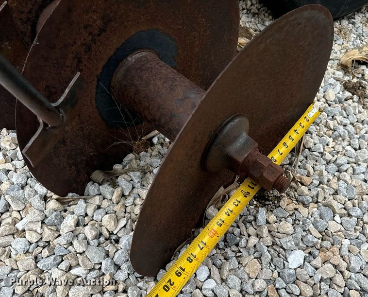 image for item EH6570 John Deere 630 tandem disk