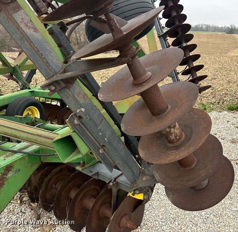 image for item EH6570 John Deere 630 tandem disk