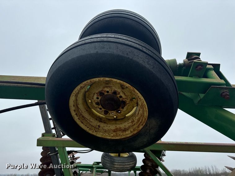 image for item EH6570 John Deere 630 tandem disk