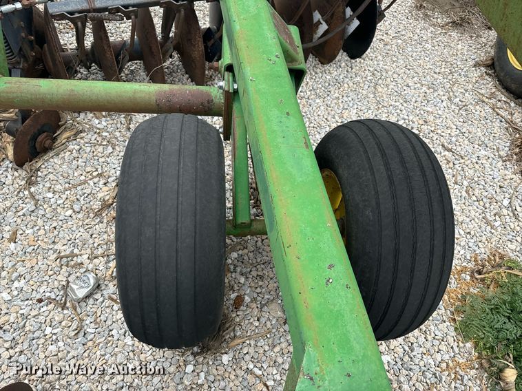 image for item EH6570 John Deere 630 tandem disk